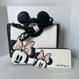 LOUNGEFLY DISNEY Minnie Mouse Signature Die-Cut Handle Crossbody Tote Purse